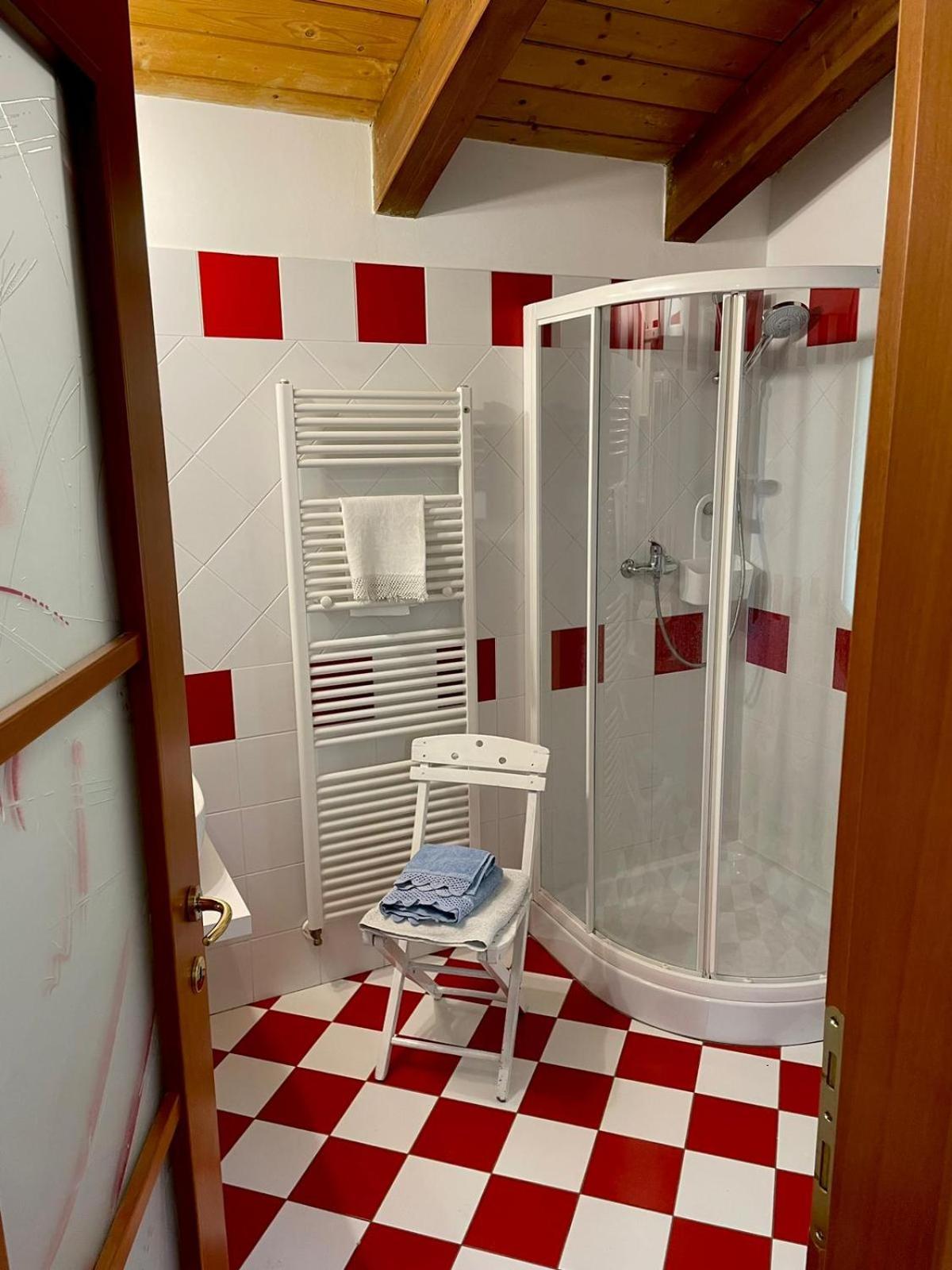 L'Angolo Di Leo Borgofranco d'Ivrea Zewnętrze zdjęcie